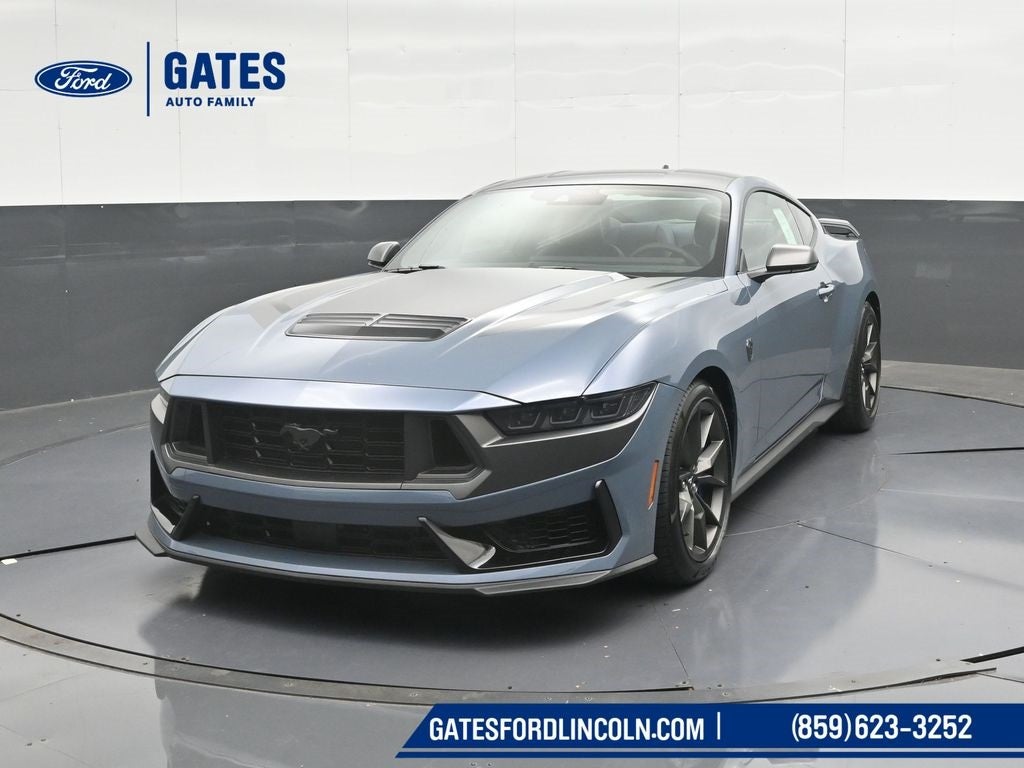 2025 Ford Mustang Dark Horse