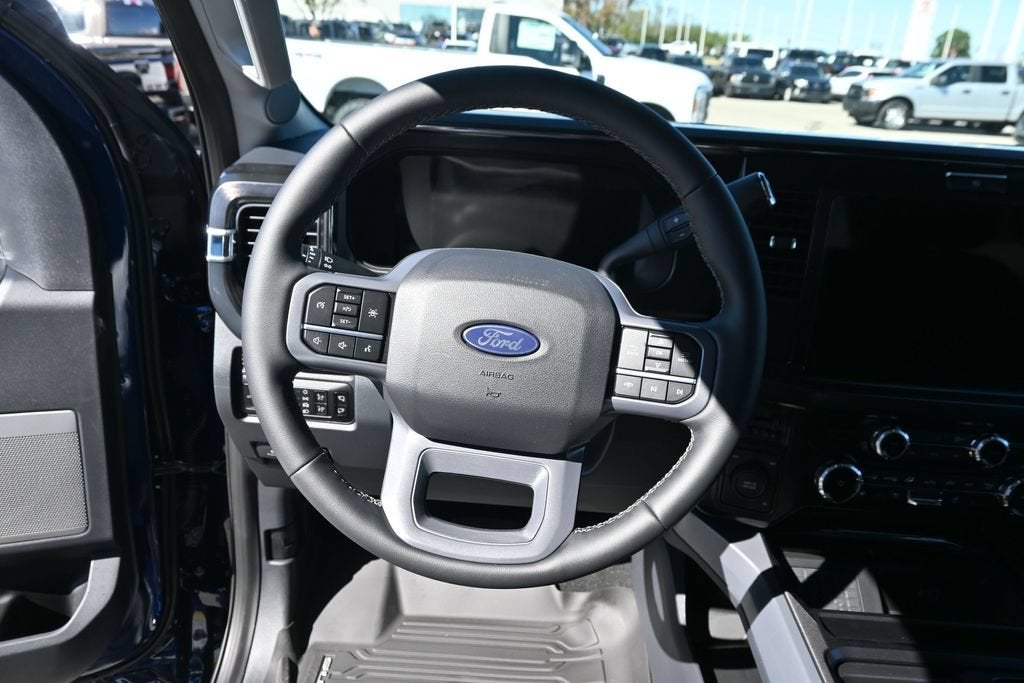 2027 Ford F-550SD Lariat DRW