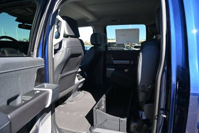 2027 Ford F-550SD Lariat DRW