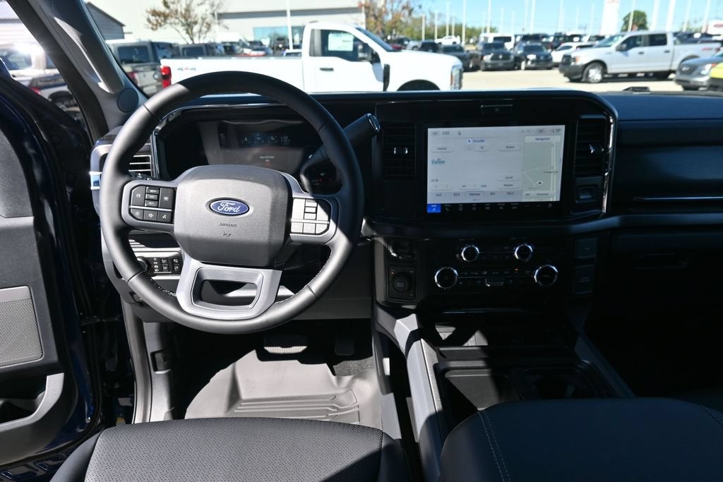 2027 Ford F-550SD Lariat DRW