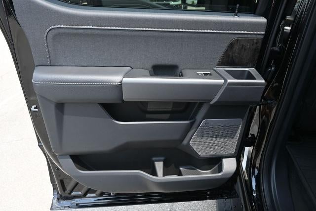 2026 Ford F-550SD Lariat DRW