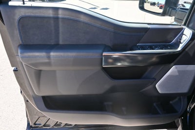 2027 Ford F-550SD Platinum DRW