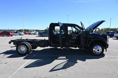 2027 Ford F-550SD Platinum DRW