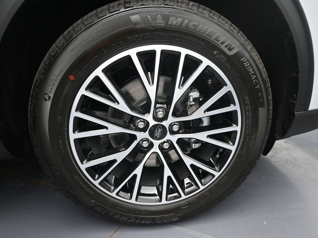 2025 Ford Escape Plug-In Hybrid Base