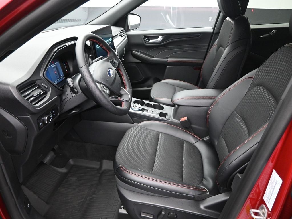 2025 Ford Escape Hybrid ST-Line