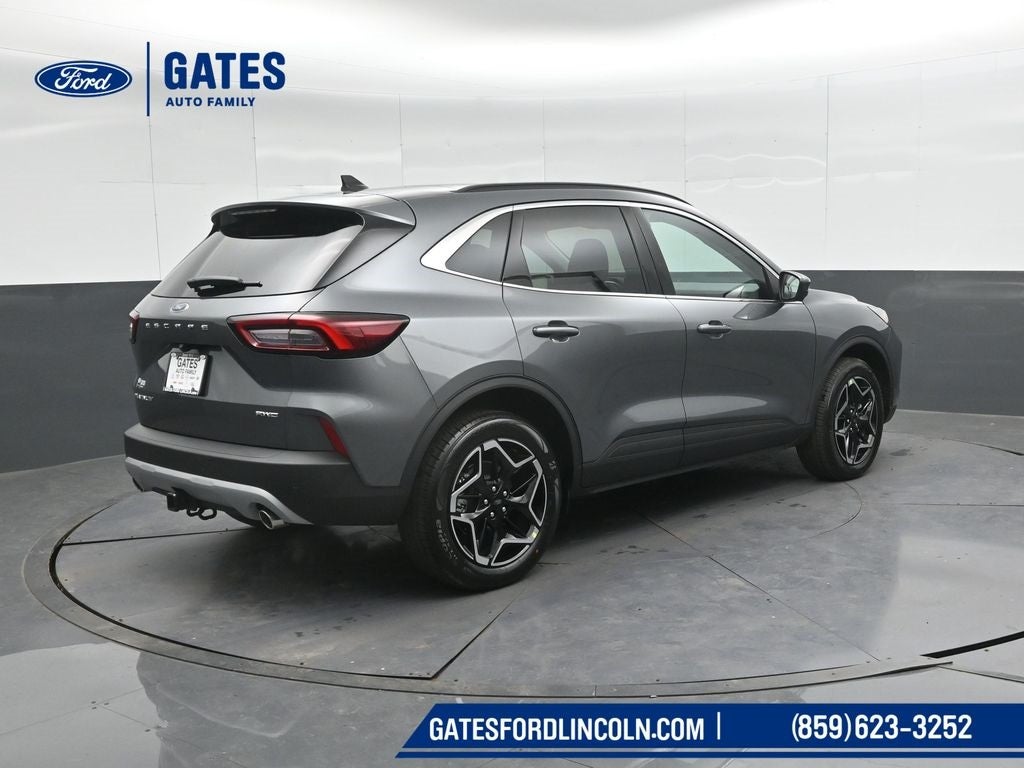 2026 Ford Escape Platinum