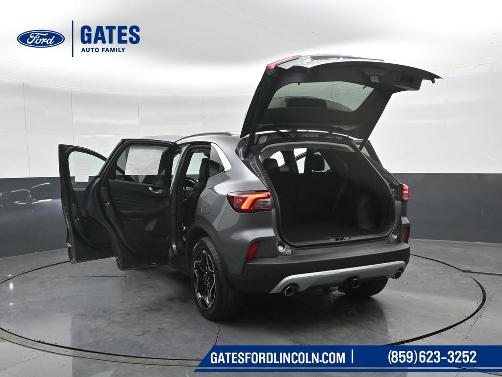 2026 Ford Escape Platinum