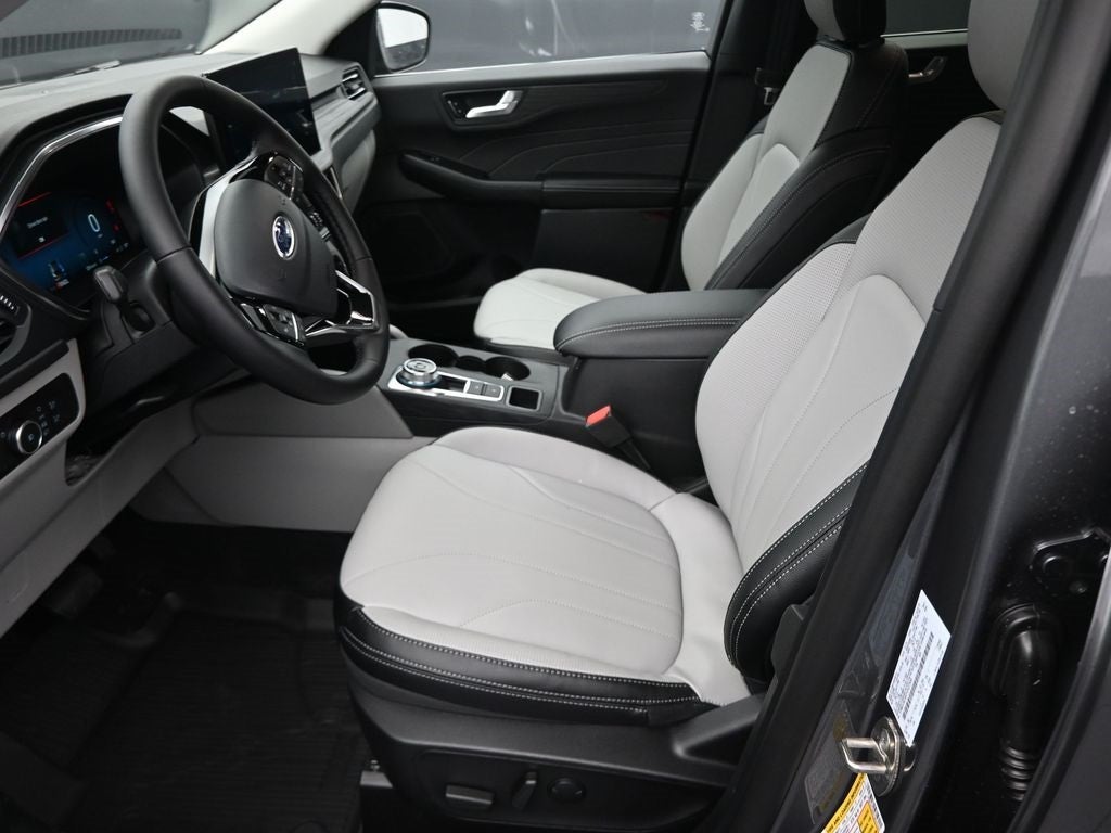 2026 Ford Escape Platinum