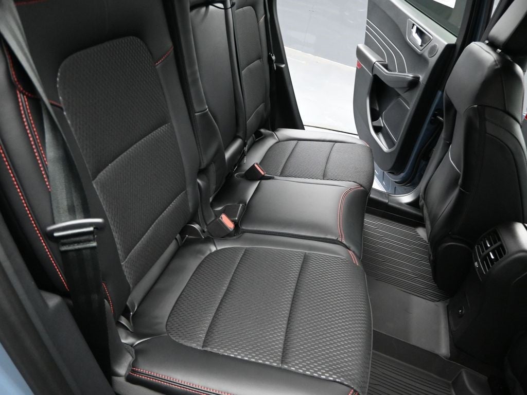 2026 Ford Escape Hybrid ST-Line Select