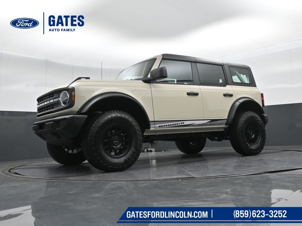 2025 Ford Bronco Base