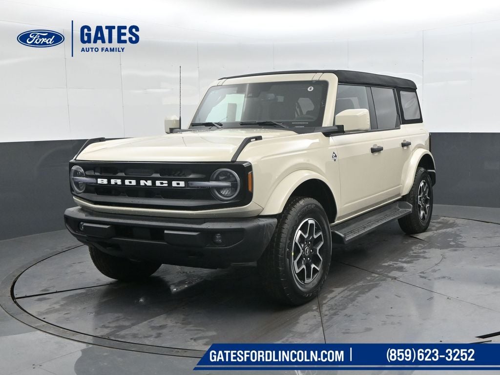 2026 Ford Bronco Outer Banks