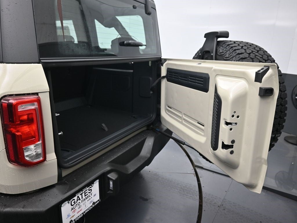 2025 Ford Bronco Base