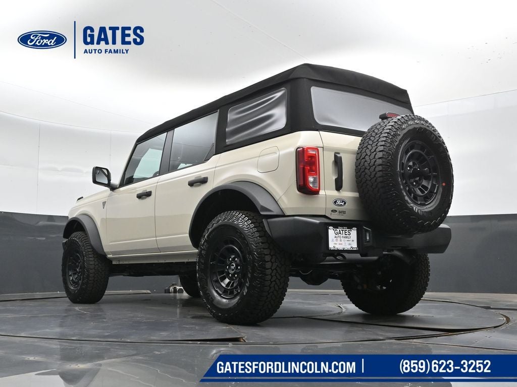 2026 Ford Bronco Base