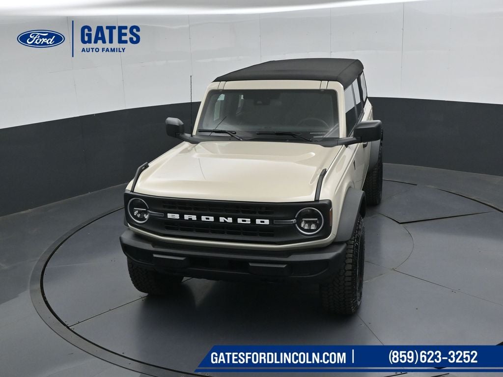 2026 Ford Bronco Base