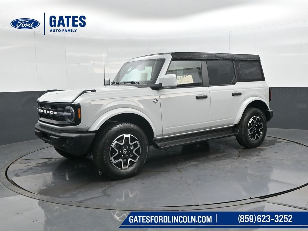 2026 Ford Bronco Outer Banks