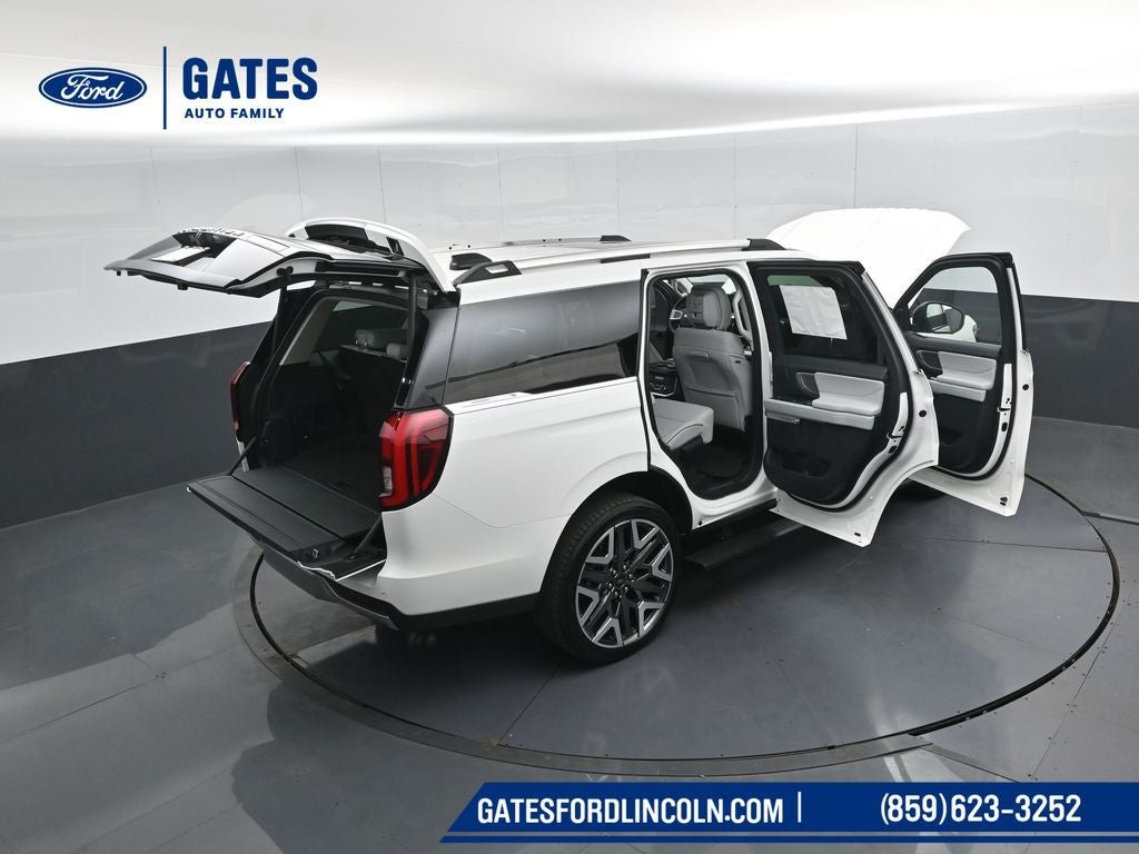 2026 Ford Expedition Platinum
