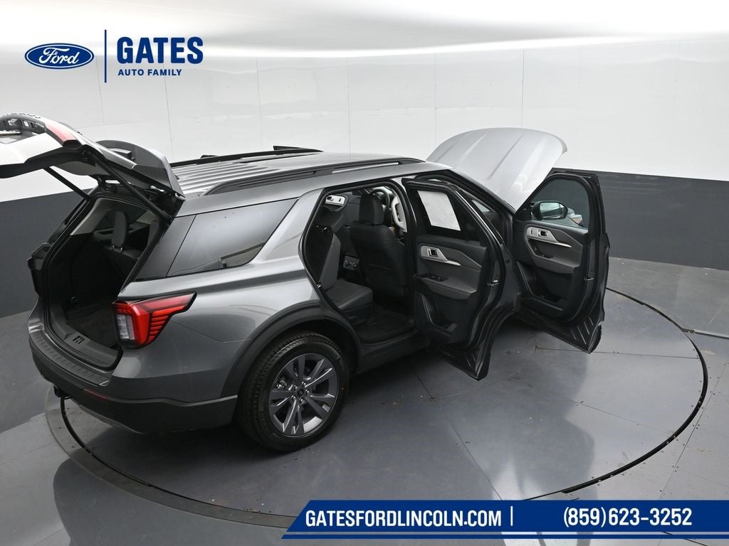 2025 Ford Explorer Active