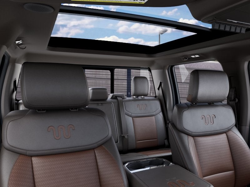 2027 Ford Super Duty F-350 SRW Pickup F-350® King Ranch®