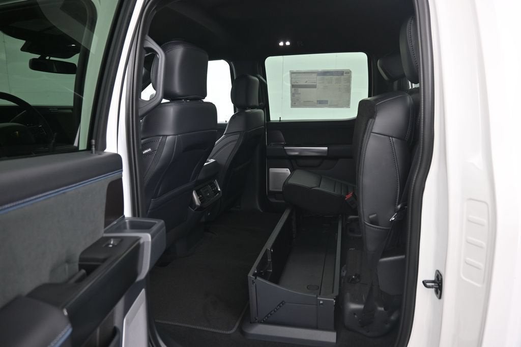 2027 Ford F-350SD Platinum