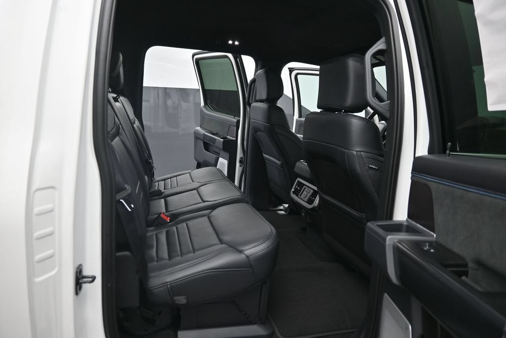 2027 Ford F-350SD Platinum