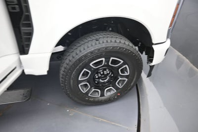 2027 Ford F-350SD Platinum