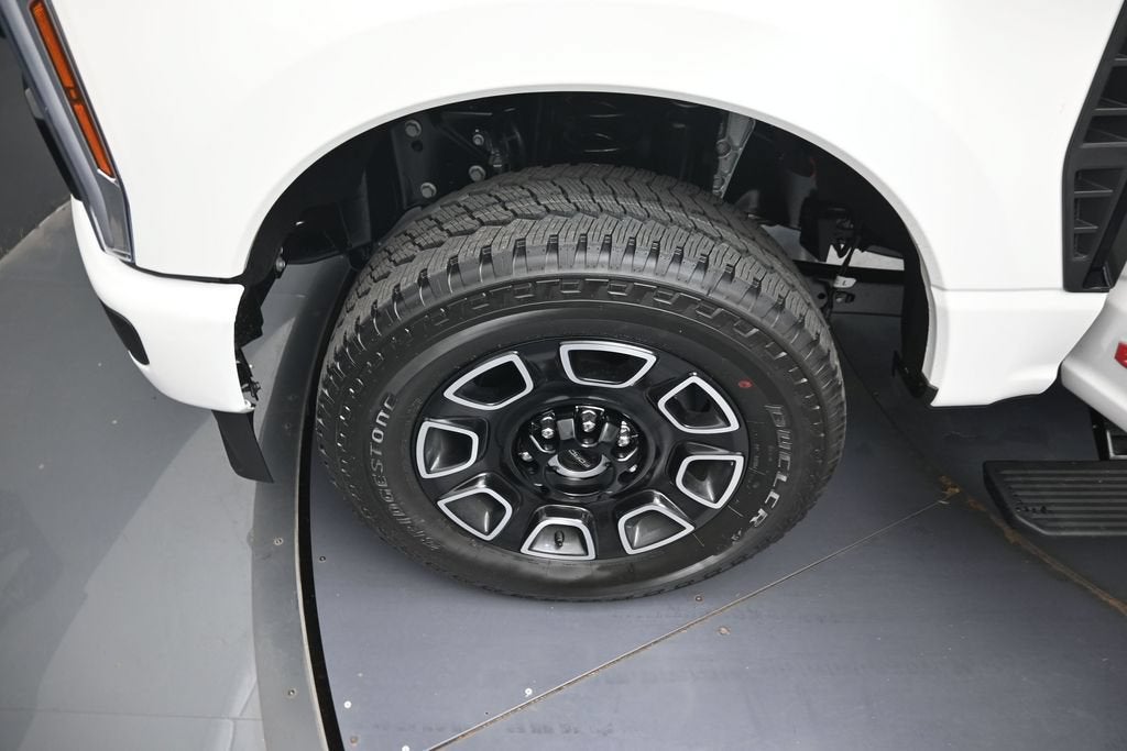 2027 Ford F-350SD Platinum