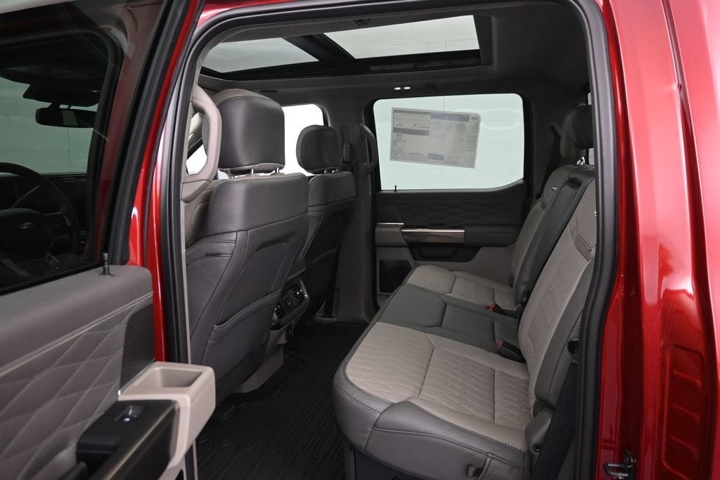 2027 Ford F-350SD Platinum DRW