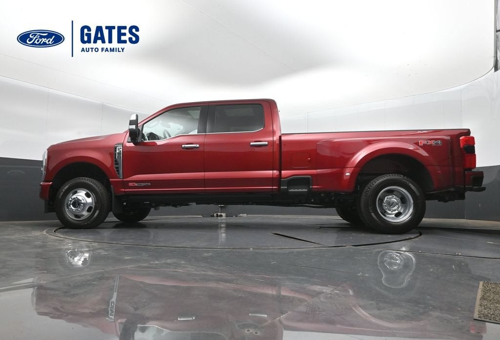 2027 Ford F-350SD Platinum DRW