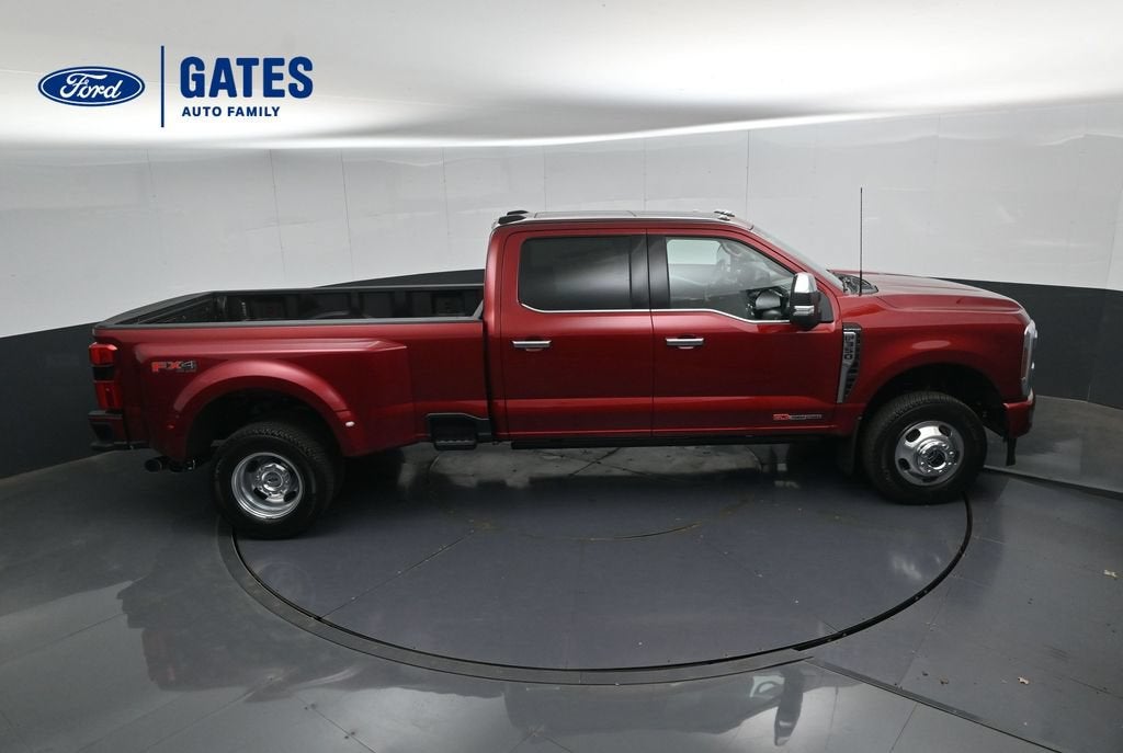 2027 Ford F-350SD Platinum DRW