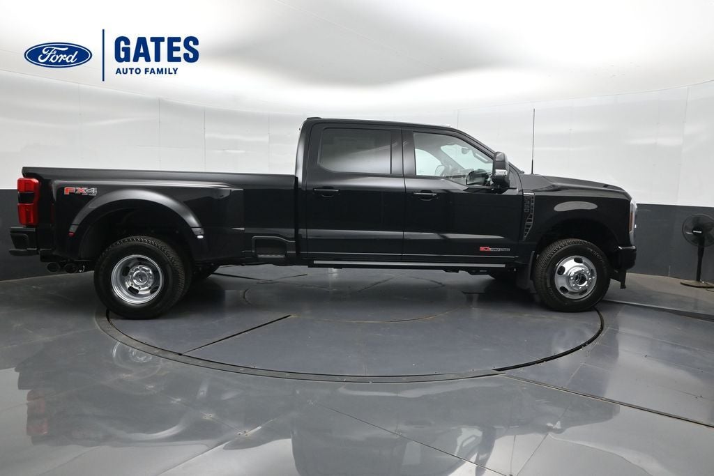 2026 Ford F-350SD Platinum DRW
