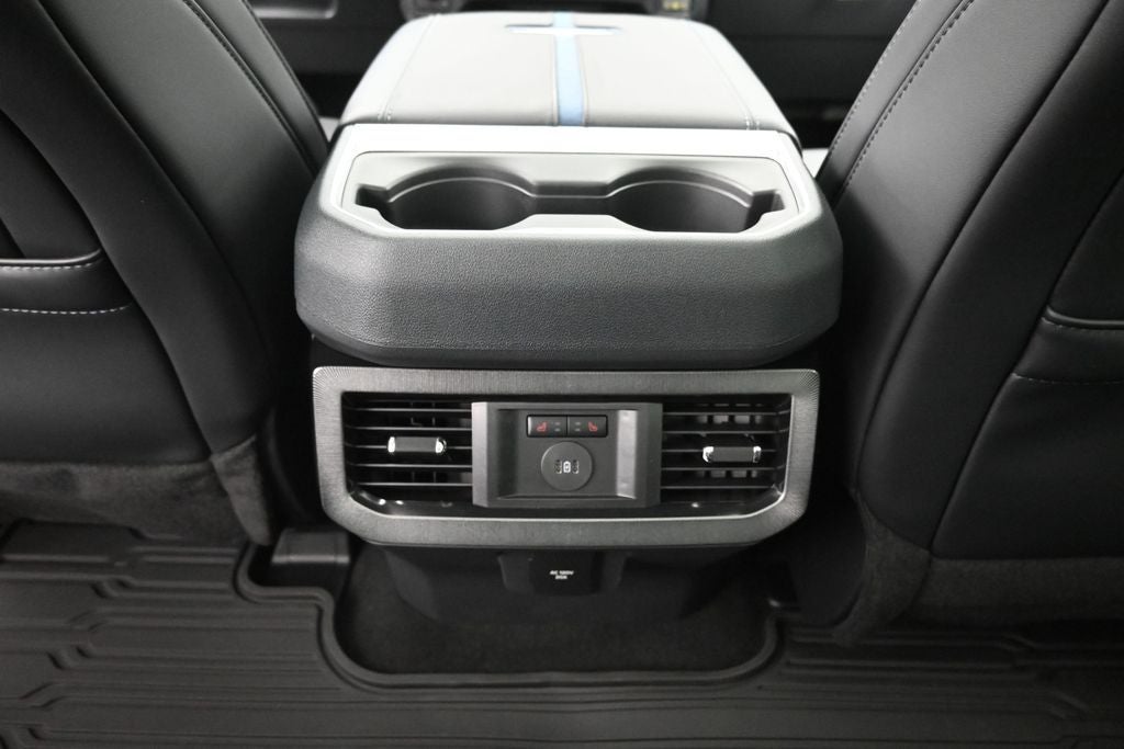 2026 Ford F-350SD Platinum DRW