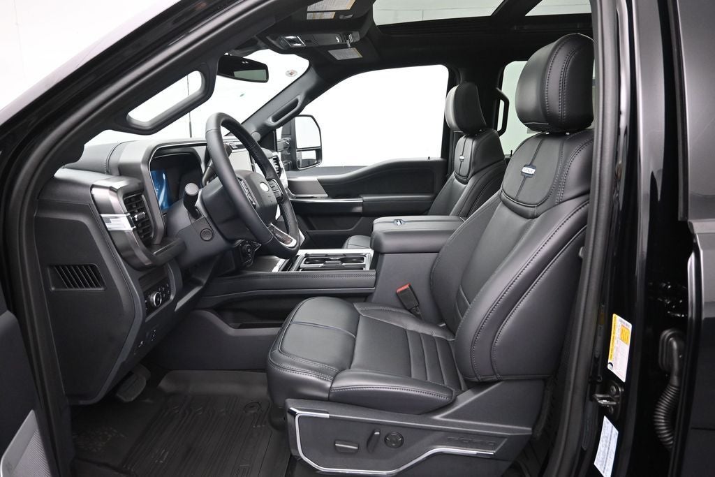 2026 Ford F-350SD Platinum DRW
