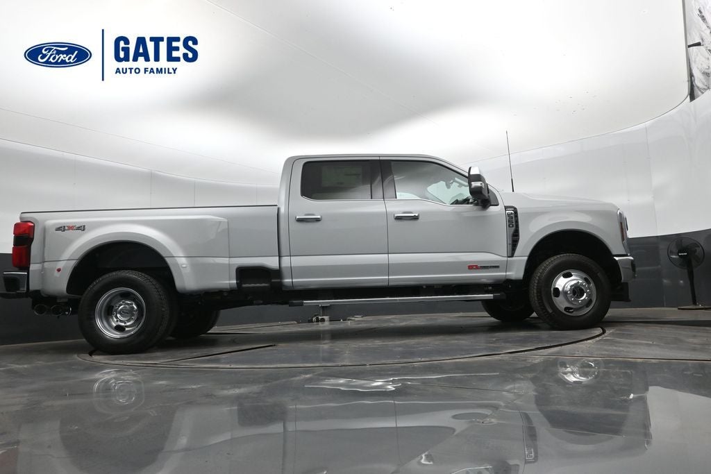 2026 Ford F-350SD Lariat DRW