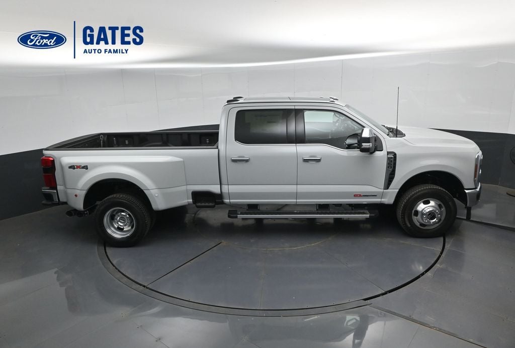 2026 Ford F-350SD Lariat DRW
