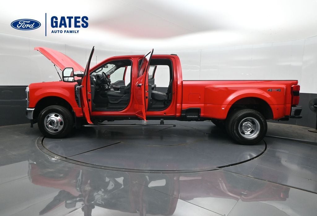 2026 Ford F-350SD Lariat DRW