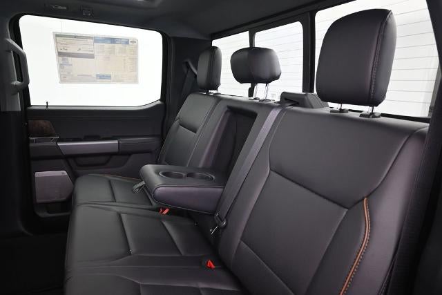 2027 Ford Super Duty F-350 DRW Pickup F-350® Lariat®