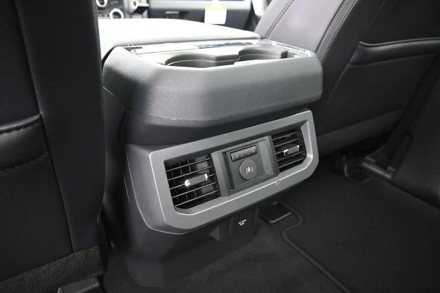 2027 Ford Super Duty F-350 DRW Pickup F-350® Lariat®