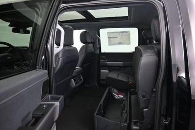 2027 Ford Super Duty F-350 DRW Pickup F-350® Lariat®