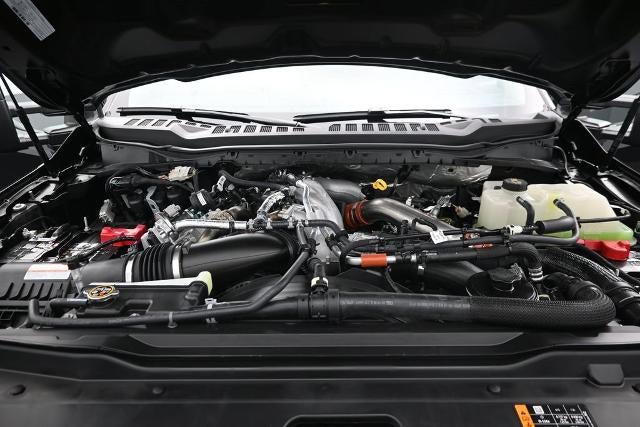 2027 Ford Super Duty F-350 DRW Pickup F-350® Lariat®