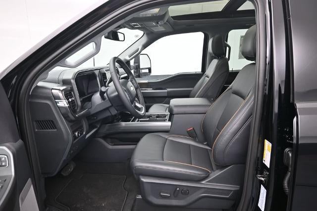 2027 Ford Super Duty F-350 DRW Pickup F-350® Lariat®