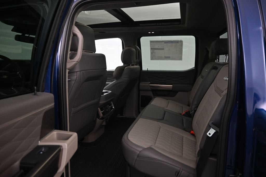 2027 Ford F-350SD Platinum DRW