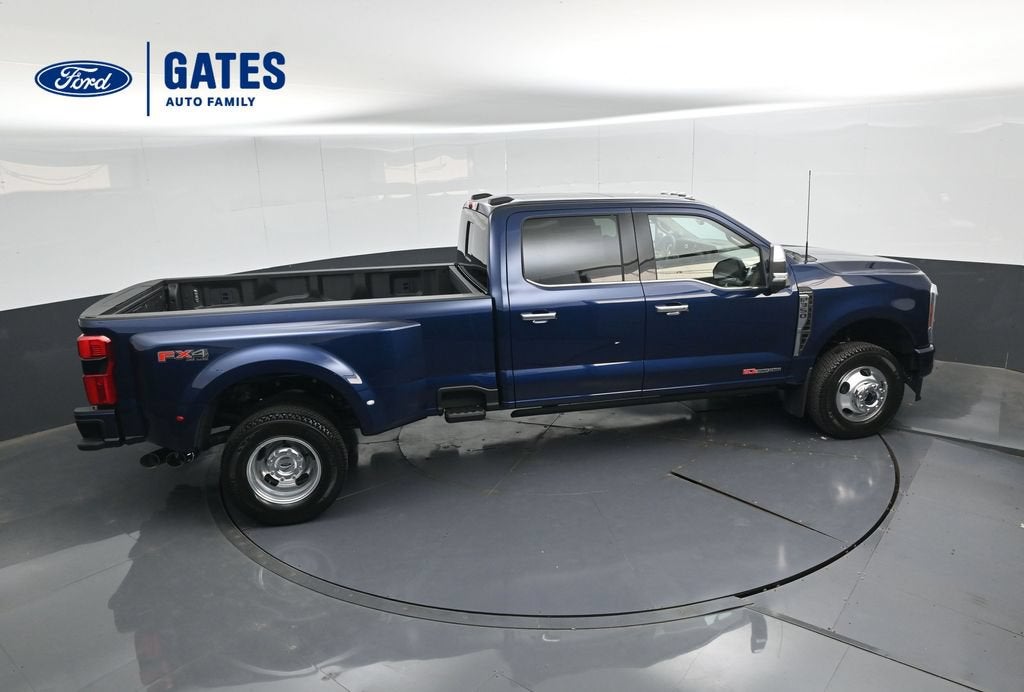 2027 Ford F-350SD Platinum DRW