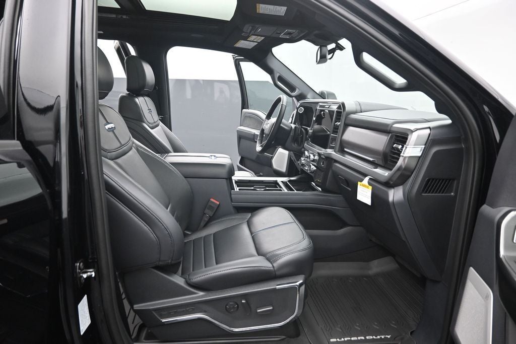 2026 Ford F-350SD Platinum DRW