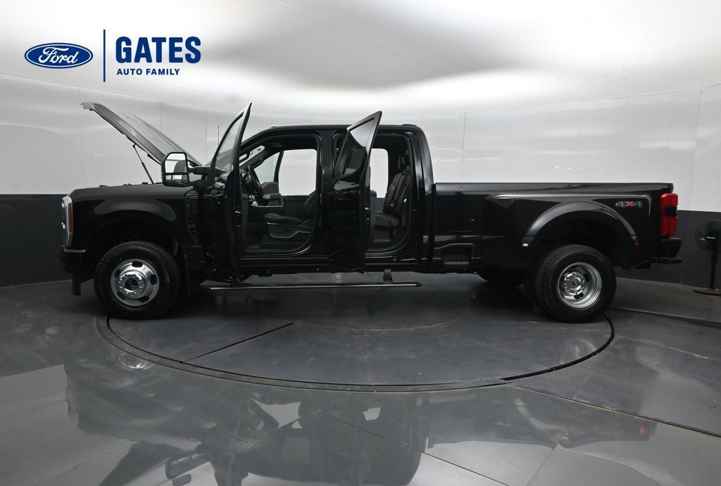 2026 Ford F-350SD Platinum DRW