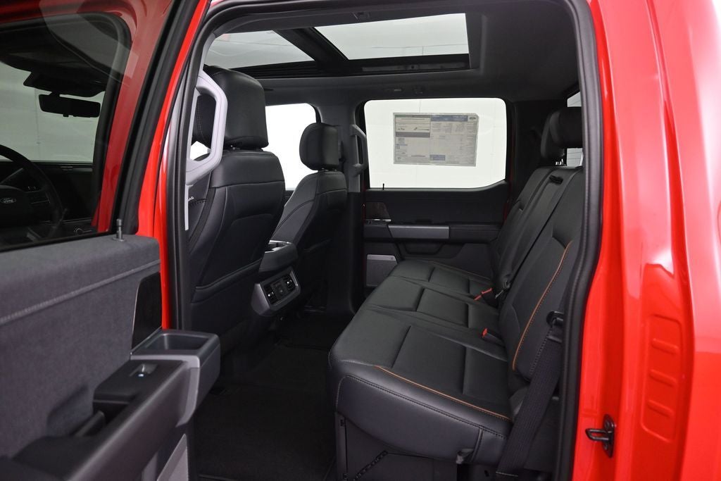 2027 Ford F-350SD Lariat DRW