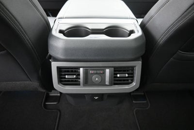 2027 Ford F-350SD Lariat DRW