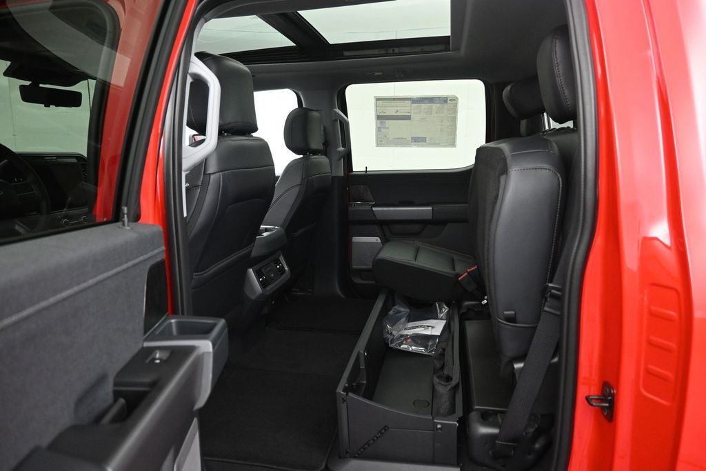 2027 Ford F-350SD Lariat DRW
