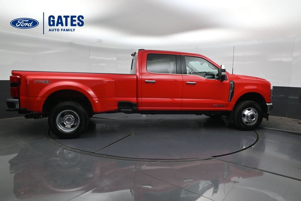 2027 Ford F-350SD Lariat DRW