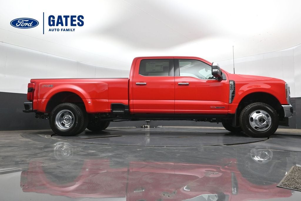 2027 Ford F-350SD Lariat DRW