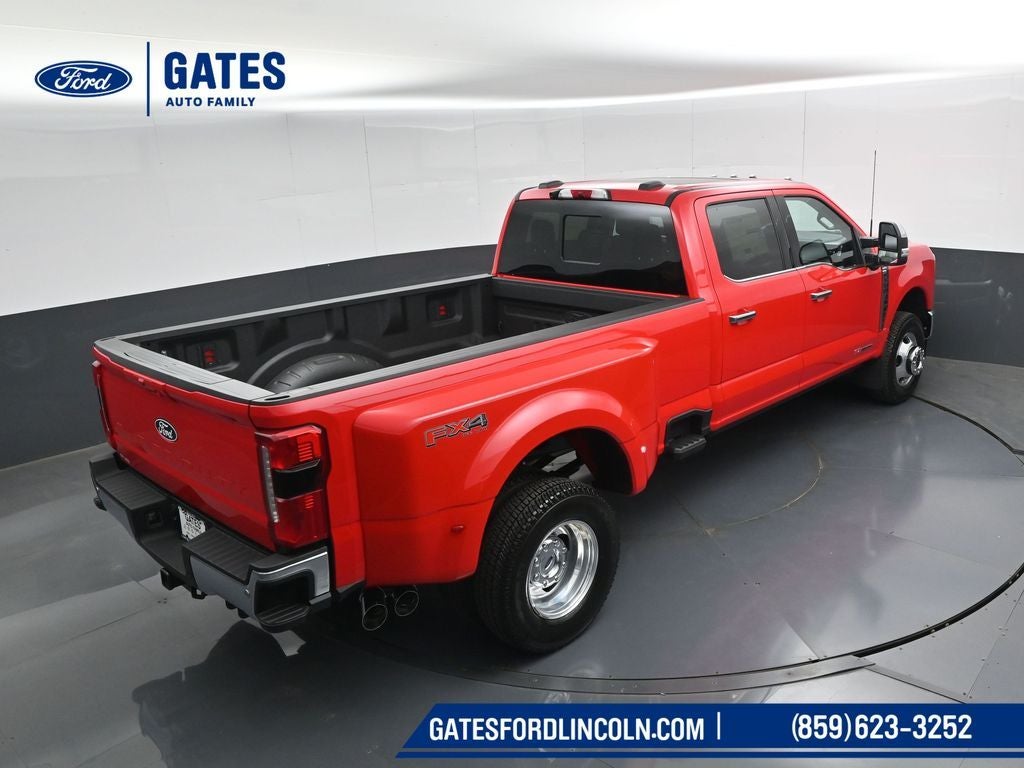 2027 Ford F-350SD Lariat DRW
